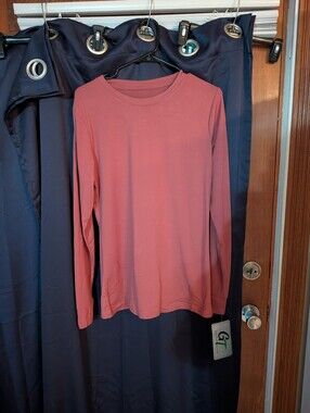 New Women's L Or XL Tunic Top